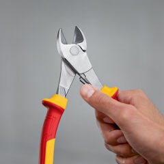 BOSCH Profesyonel 1000 Volt Ağır Tip Yan Keski 200 mm (1600A02NE2)