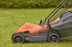 Black Decker BEMW451-QS Elektrikli Çim Biçme Makinası 1200W 32cm
