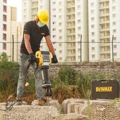 DeWalt D25981K-QS Kırıcı 2100W 42Joule 30Kg