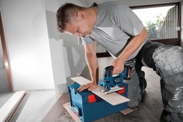Bosch GST 18 V-Li Dekupaj Testere 18V Aküsüz