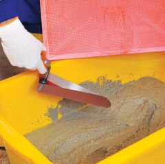 Dekor 060 Yay Çeliği Sıva Malası Ahşap Saplı 18cm