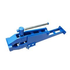 ZARGANA Ağır Hizmet Tipi Ayaklı Kuyruklu Mengene  140 mm / 43 kg