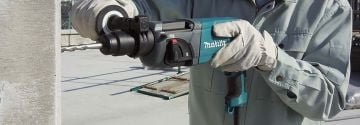 Makita HR2230 Delici 710W 2.6Joule